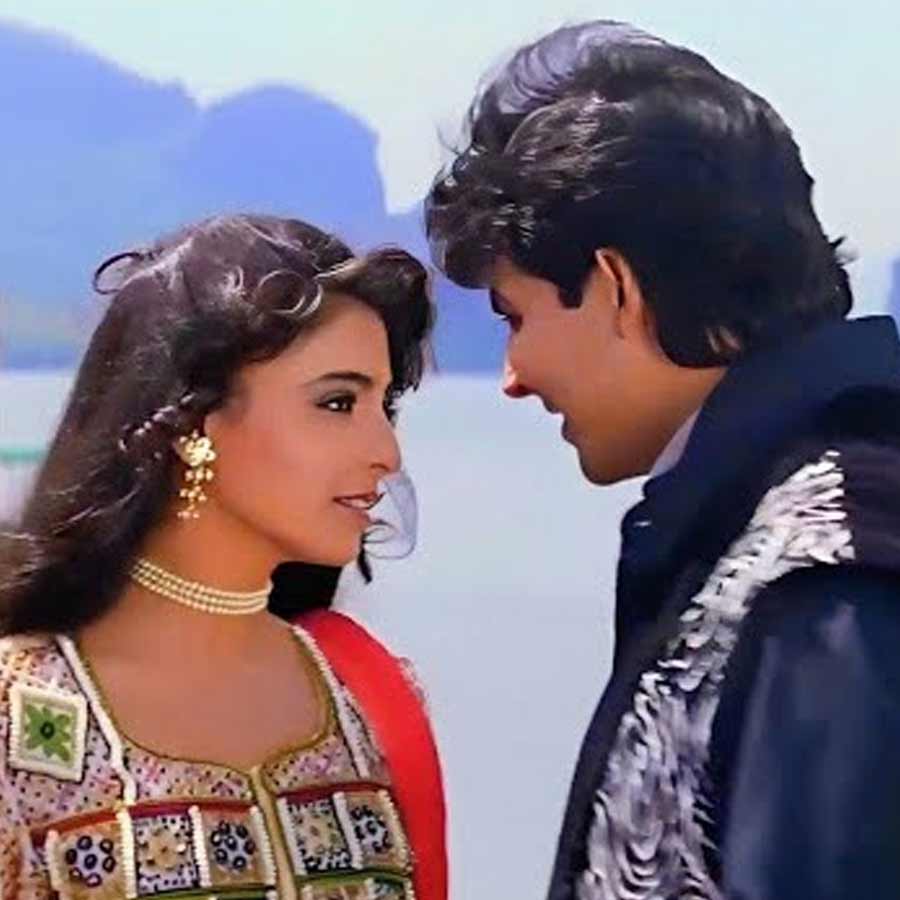 ‘দো হংসো কা জোড়া’, ‘অওলাদ কে দুশমন’, ‘কসম তেরি কসম’ নামের একাধিক হিন্দি ছবিতে অভিনয়ের সুযোগ পেয়েছিলেন কাঞ্চন। ‘আমানত’ ‘পাণ্ডব’ নামের ছবিতে বলি অভিনেতা অক্ষয় কুমারের বিপরীতে অভিনয় করতে দেখা গিয়েছিল তাঁকে।