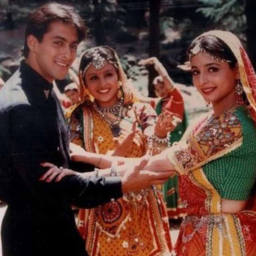 বলি ইন্ডাস্ট্রিতে কাঞ্চন পার্শ্বচরিত্রে অভিনয় করে সকলের নজর কাড়লেও তিনি সুন্দরী এবং মিষ্টি নায়িকা হিসাবে পরিচিতি পেয়ে গিয়েছিলেন। সাহসী দৃশ্যে অভিনয়ের প্রস্তাব কাঞ্চনকে দিতেই চাইতেন না ছবিনির্মাতারা।