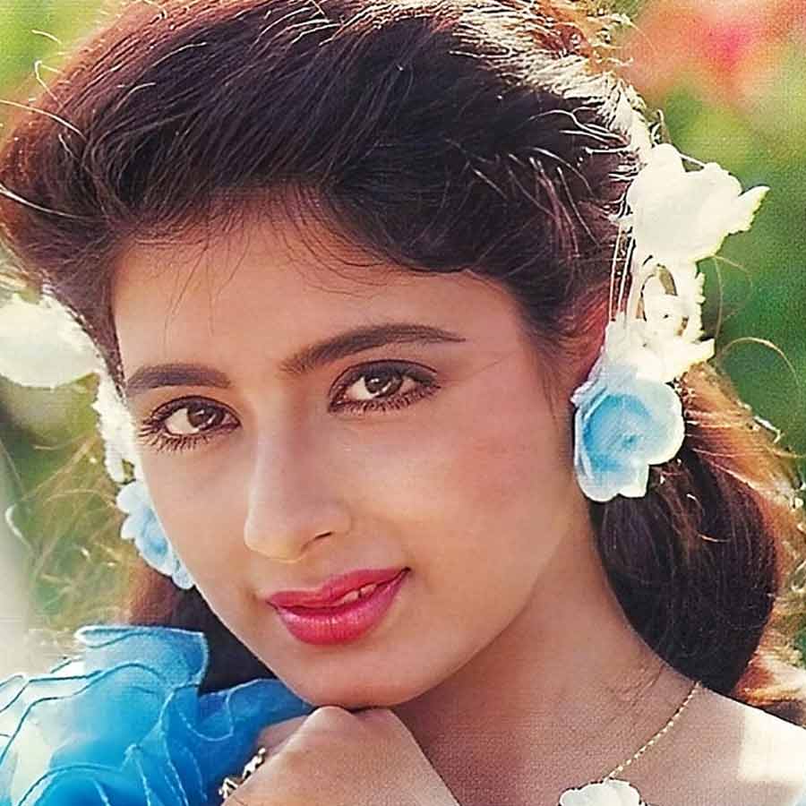 নব্বইয়ের দশকে একাধিক হিন্দি ছবিতে অভিনয়ের সুযোগ পেলেও কখনও নায়িকার বোনের চরিত্রে, কখনও আবার খলনায়কের কন্যার চরিত্রে অভিনয়ের প্রস্তাব পেতেন কাঞ্চন। কিন্তু হাল ছাড়ার পাত্রী ছিলেন না তিনি।