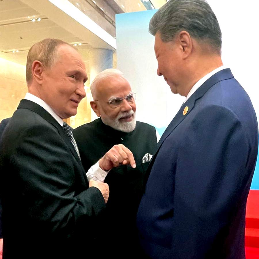 Donald Trump’s trade advisor Peter Navarro attacks New Delhi by saying Brahmins profiteering at expense of Indian people