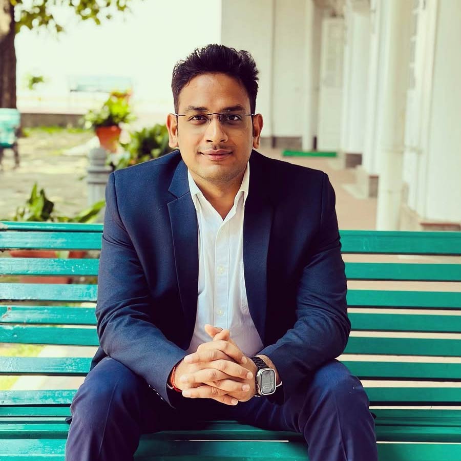 Meet the IPS and IAS Officers 