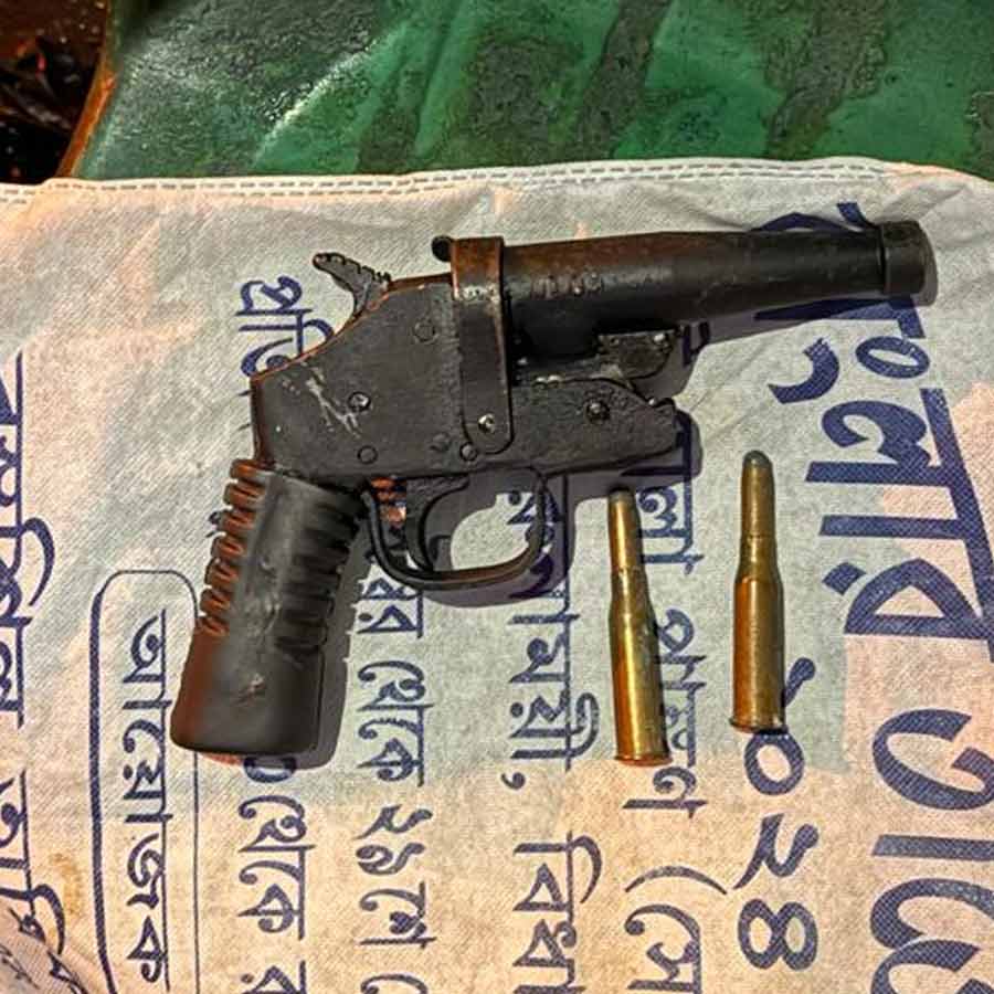 Two men arrested from Babughat for selling illegal firearms, accused in recent shooting incident at Muchipara too dgtl