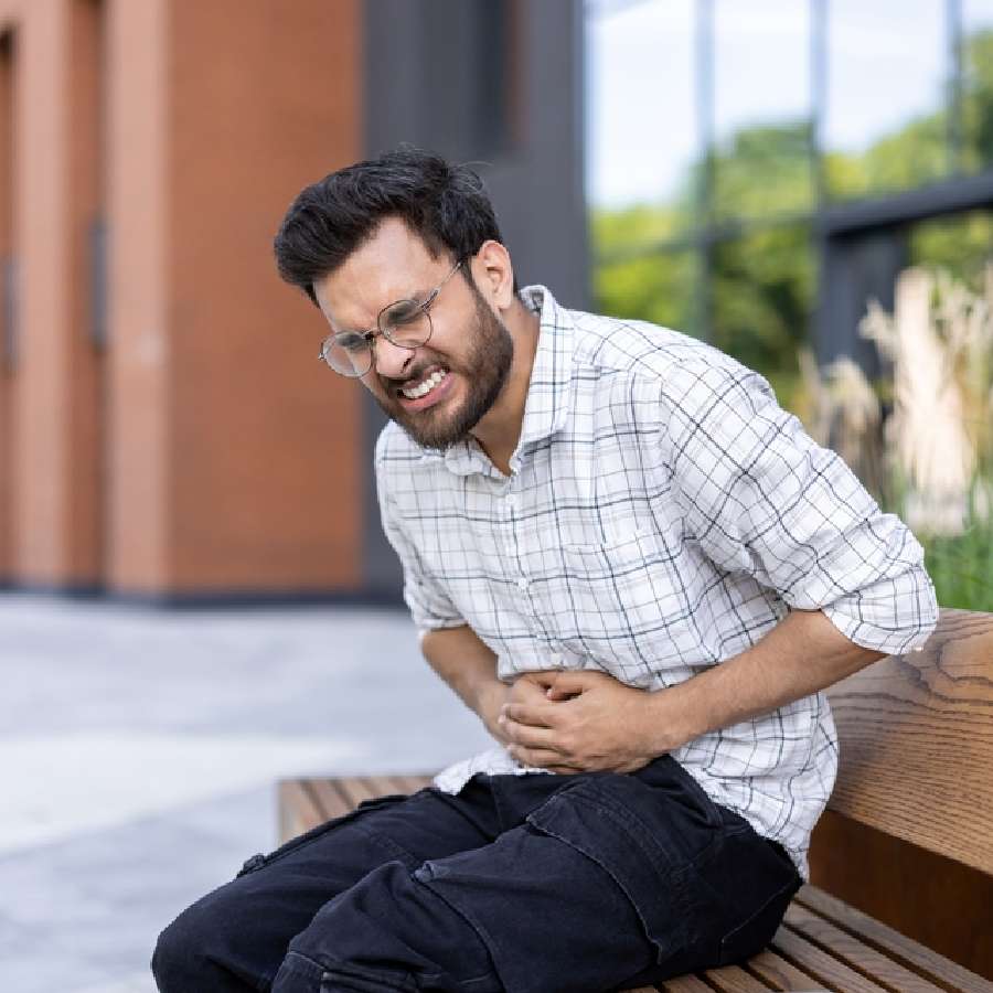 Know Symptoms & Causes of Gallstones dgtl