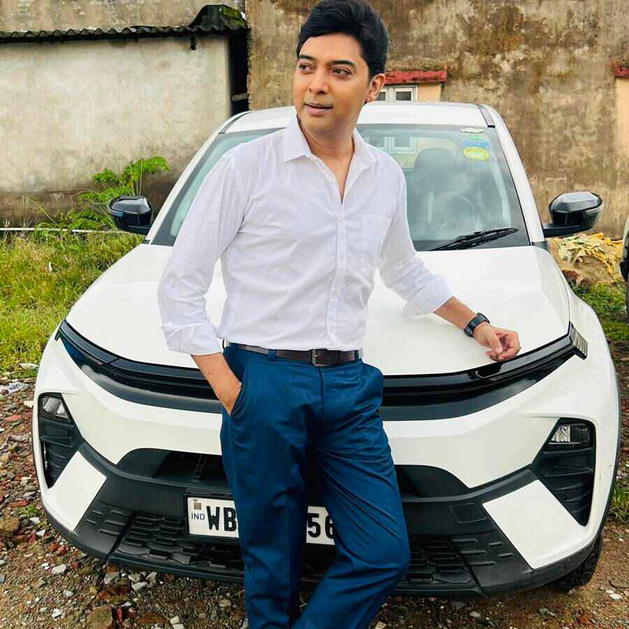 Municipality repairs bad road at actor Bhaswar Chatterjee’s request dgtl