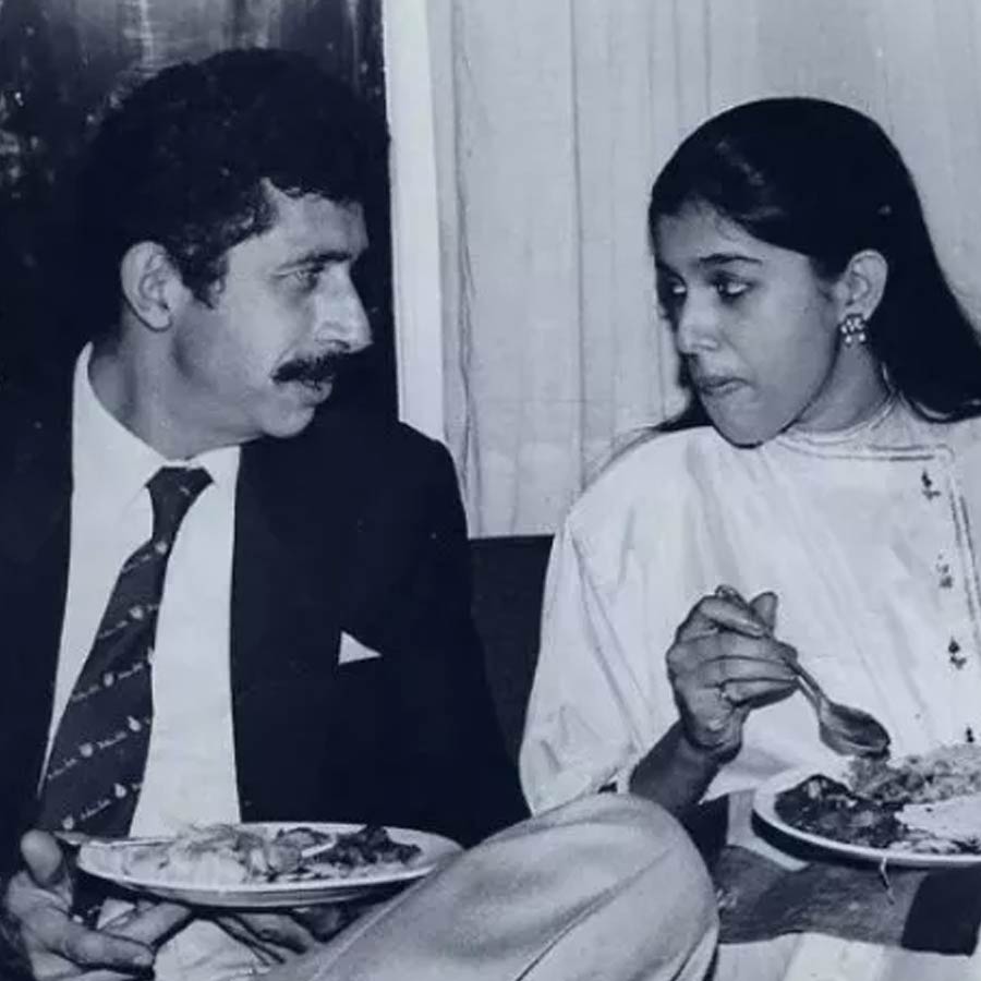 Naseeruddin Shah was married to 15 years older Parveen Murad, took 12 years to pay alimony