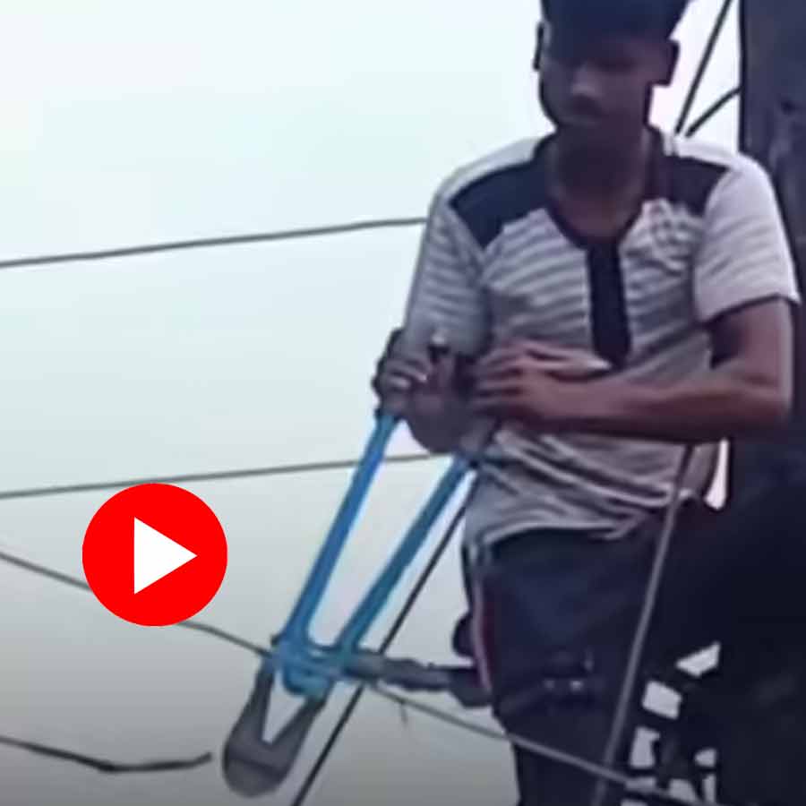 claims man cuts electricity as his lover not answering call