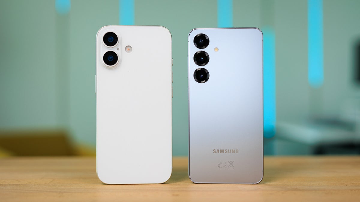 দাম: ভারতীয় মুদ্রায় আইফোন ১৭-এর দাম ৭৯,৯৯০ টাকা থেকে শুরু হতে পারে। আর প্রো মডেলগুলির দাম ১.৬৪ লক্ষ টাকা পর্যন্ত যেতে পারে। স্যামসাং গ্যালাক্সি এস২৫-এর দাম ৭৪,৯৯৯ থেকে শুরু হচ্ছে। 