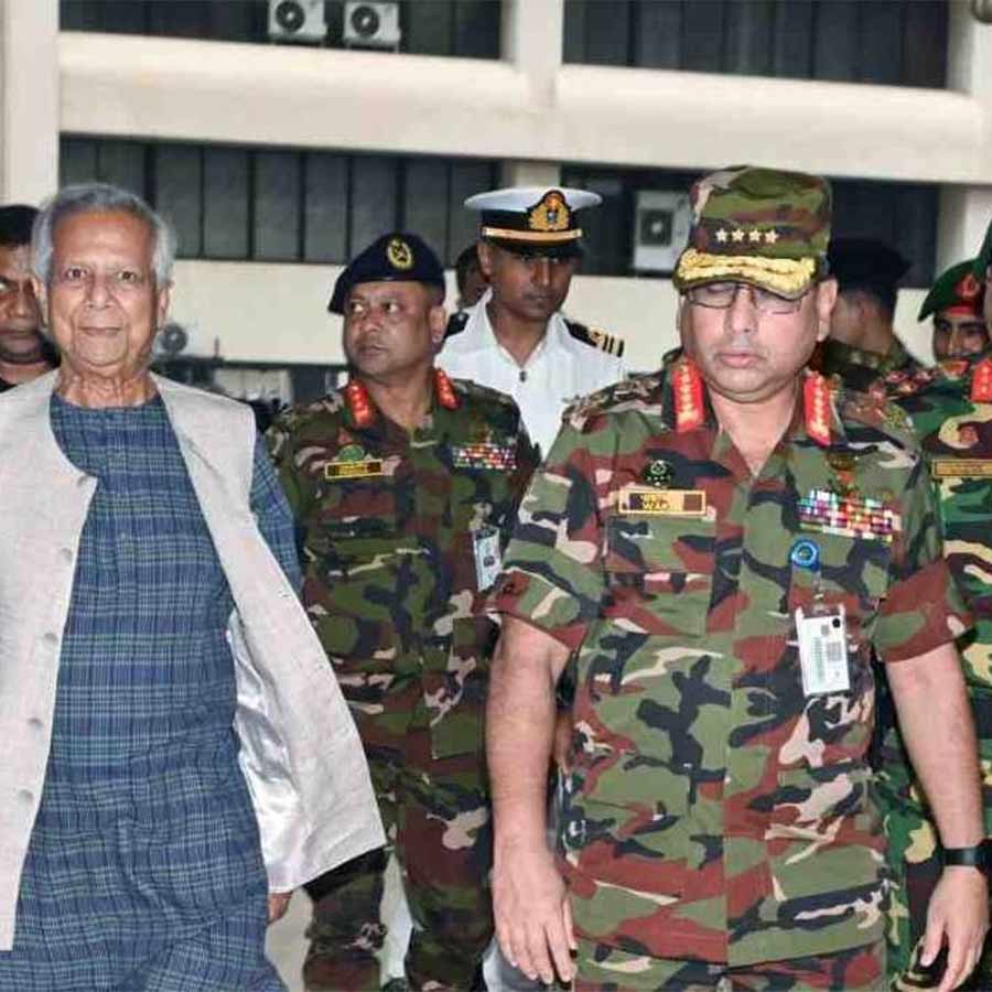 The relationship between Muhammad Yunus and Waker-Uz-Zaman is deteriorating further