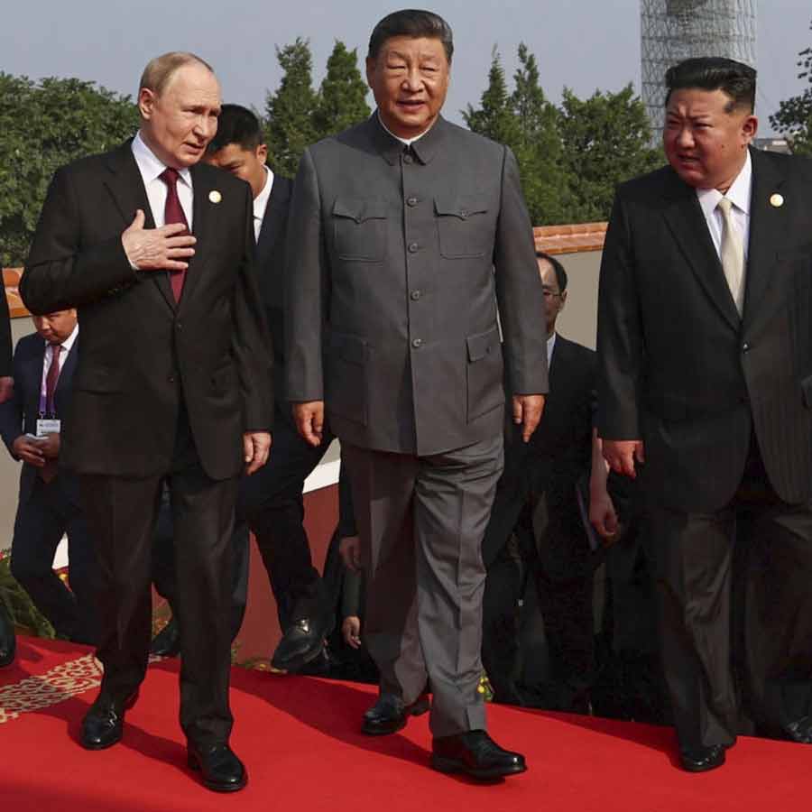 China shows off powerful nuclear missile on V-day parade