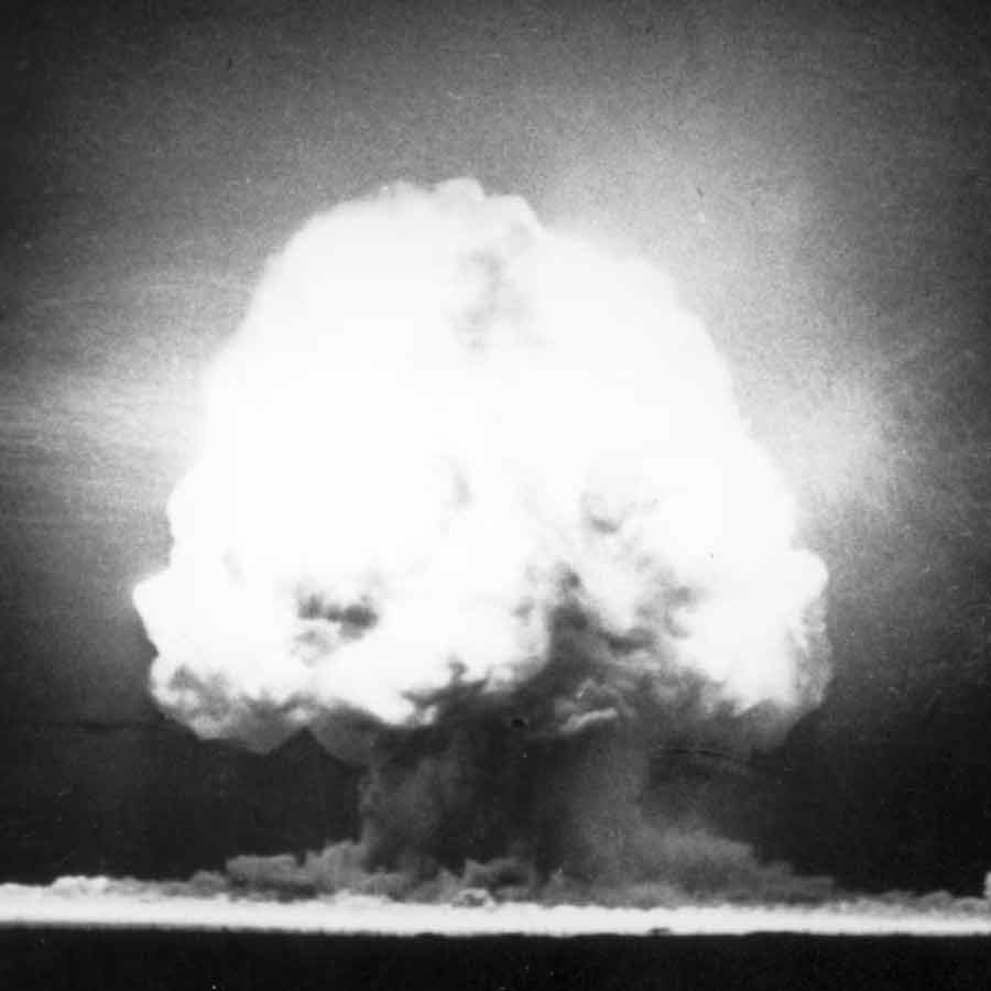 China shows off powerful nuclear missile on V-day parade