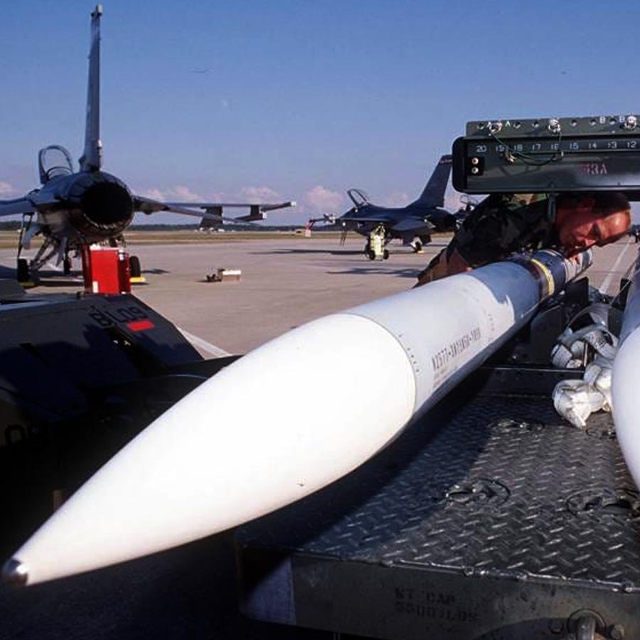 All need to know about AIM-260 Missile, secret Lockheed Martin missile that American Air Force and Navy wants