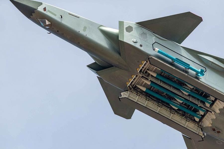 All need to know about AIM-260 Missile, secret Lockheed Martin missile that American Air Force and Navy wants