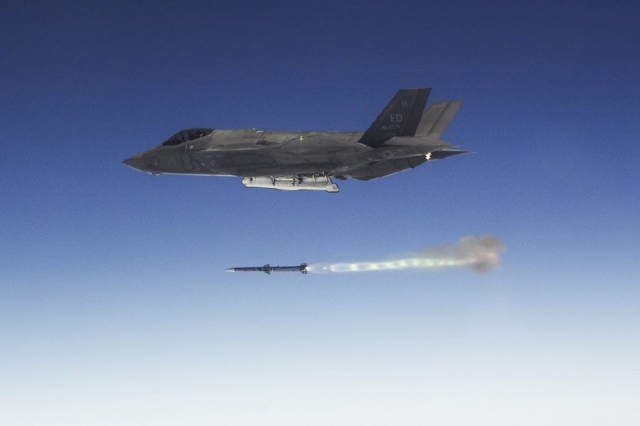 All need to know about AIM-260 Missile, secret Lockheed Martin missile that American Air Force and Navy wants