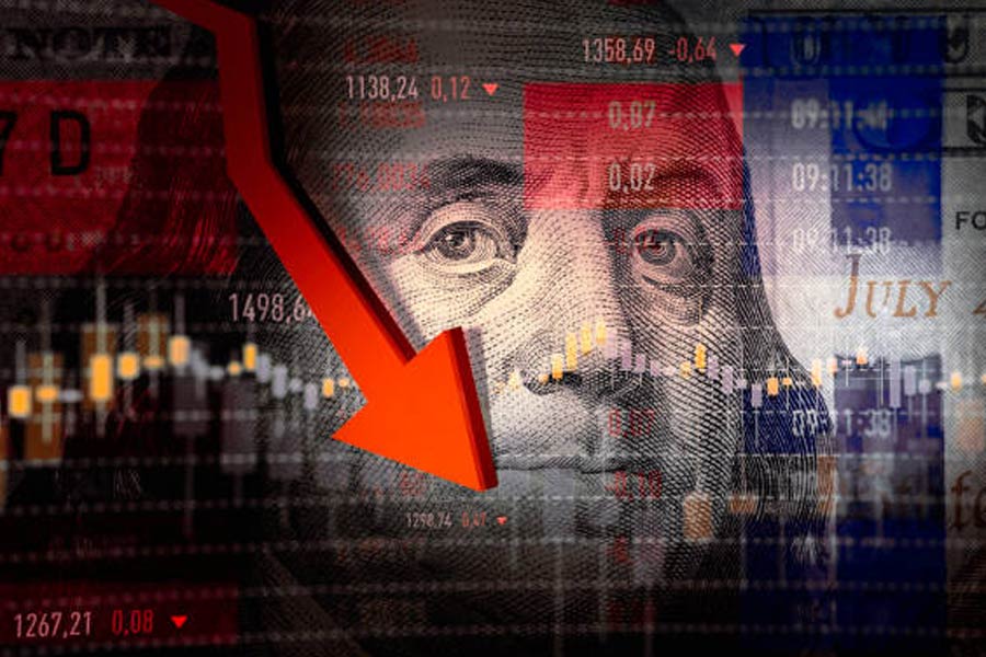 US economy is on the edge of recession, says credit rating agency Moody's