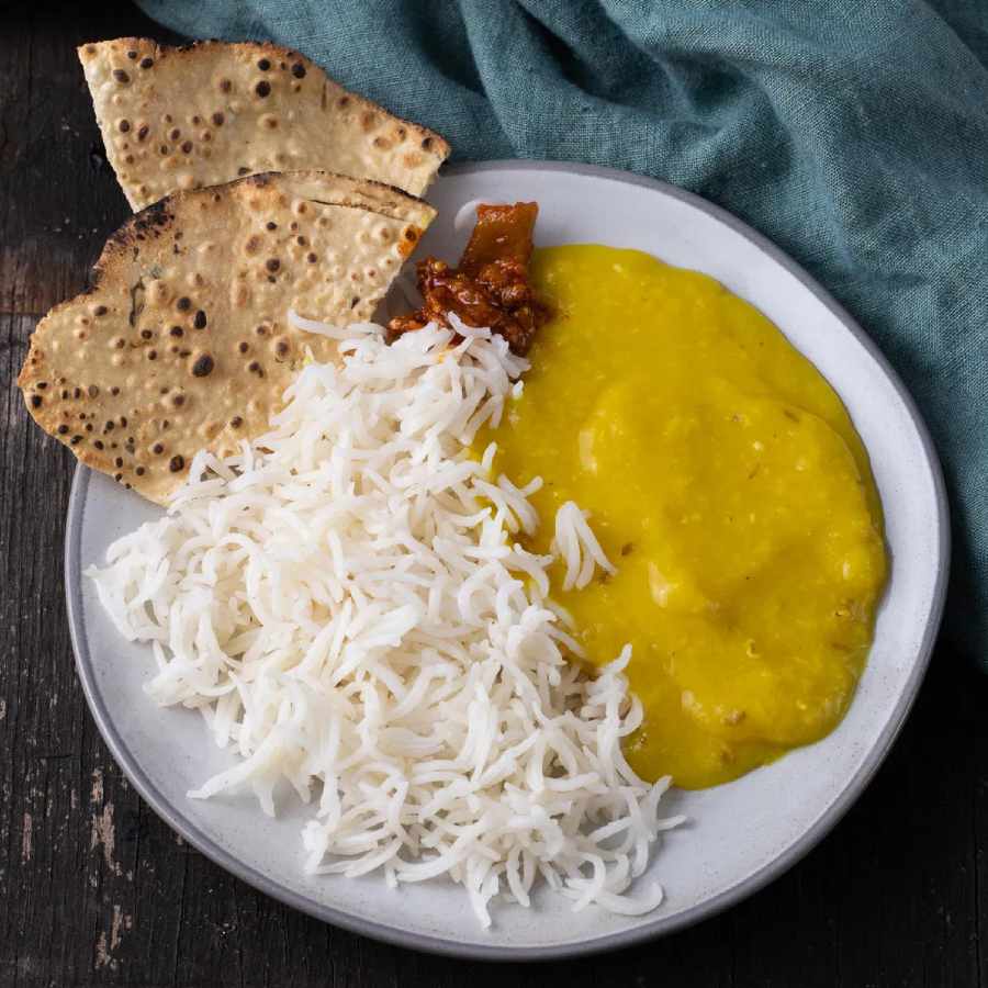 নিজের জন্য ডাল-ভাতটুকু রাঁধতে জানতে হবে, বক্তব্য রুজুতার। 