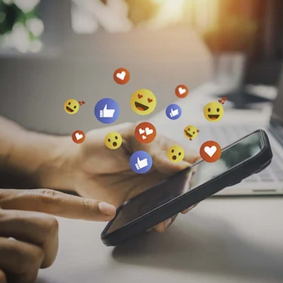 Nepal bans social media