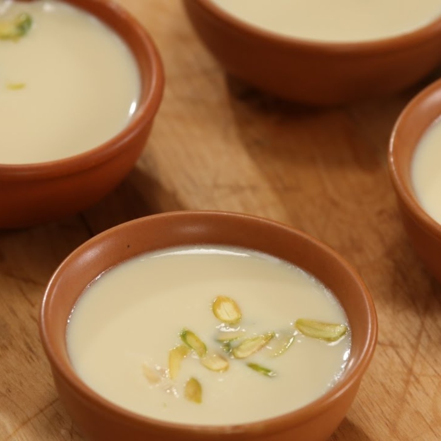 মাত্র আড়াই মিনিটে ঘরেই বানাতে পারেন ভাপা দই।