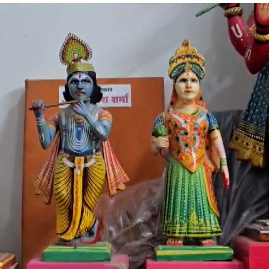 Trump tariff policy Varanasi's woodcraft artisans boycott US dgtl