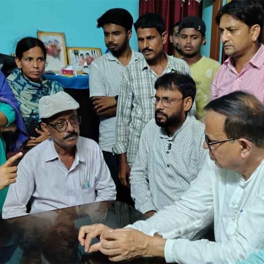 CPM to step up heat & urge jobless teachers to name the perpetrators