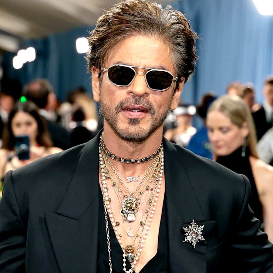 Shah Rukh Khan’s team reacts after his look from the movie king got leaked dgtl