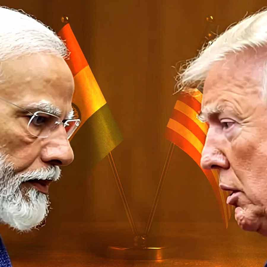 US Commerce Secretary Howard Lutnick says, India will say sorry to Donald Trump 2 months