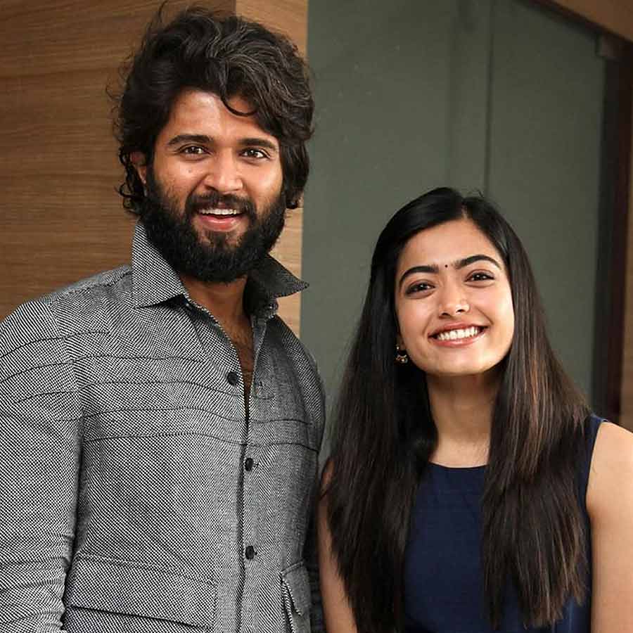 Rashmika Mandanna spotted wearing a ring amid rumor with Vijay Deverakonda dgtl