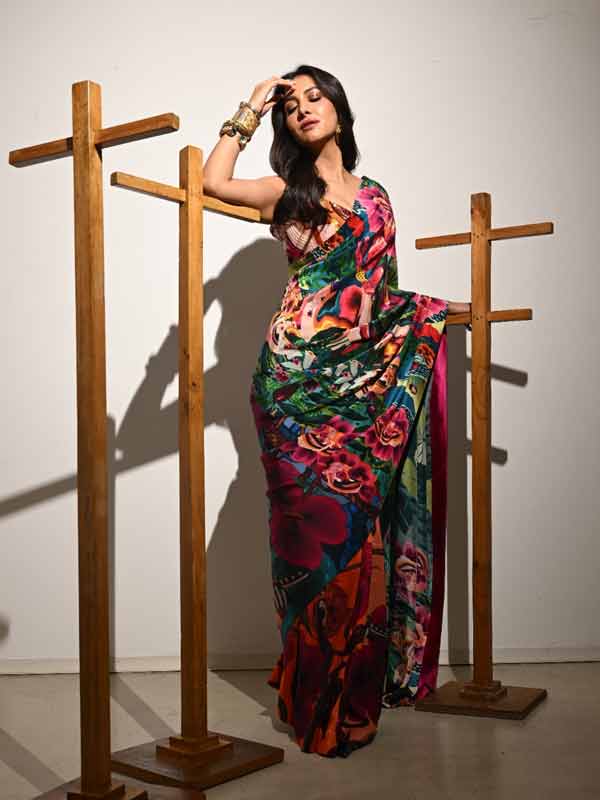 Actress Rukmini Maitra at Art in Life exhibition of CIMA Art Gallery, fashion photoshoot for Durga Puja