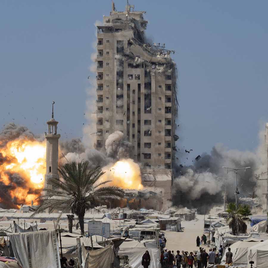 Gaza City assault by Israel intensifies as the famine situation continues for Palestinians dgtl