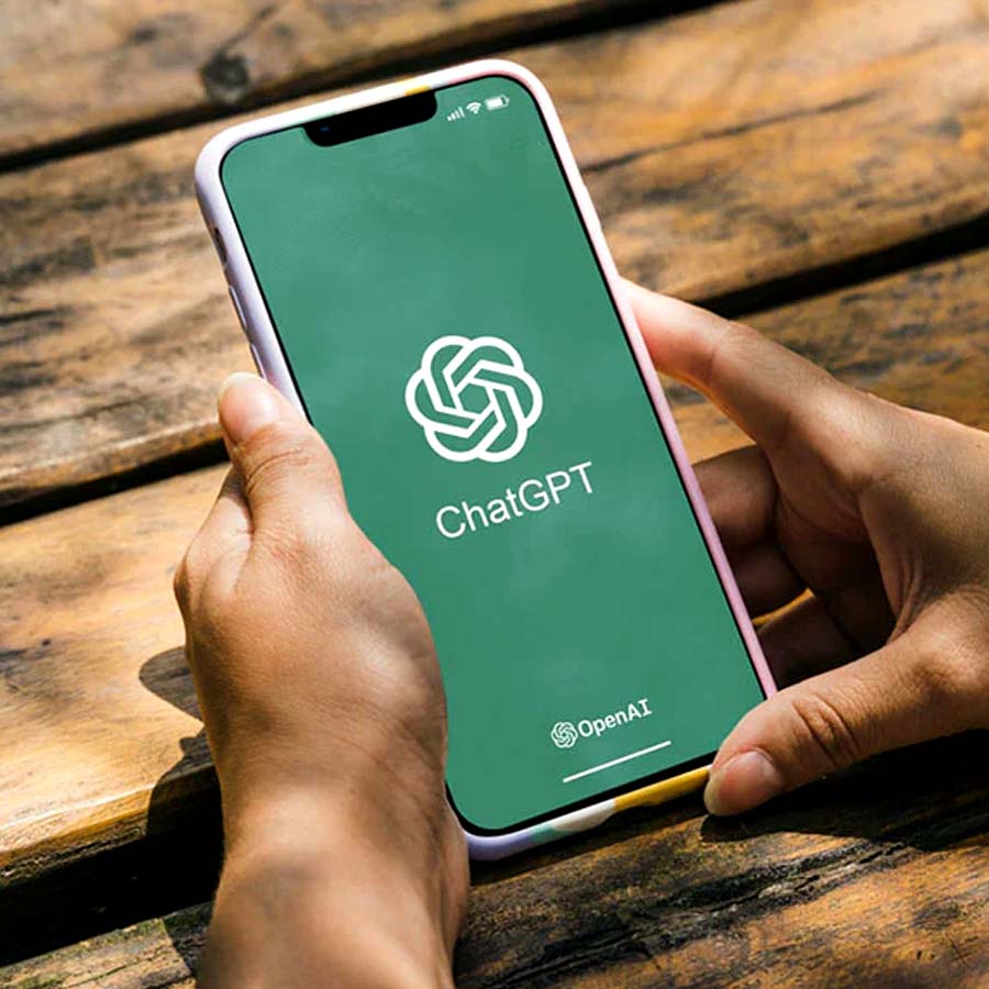 Woman claims she has turned ChatGPT into a boyfriend and had sex with her