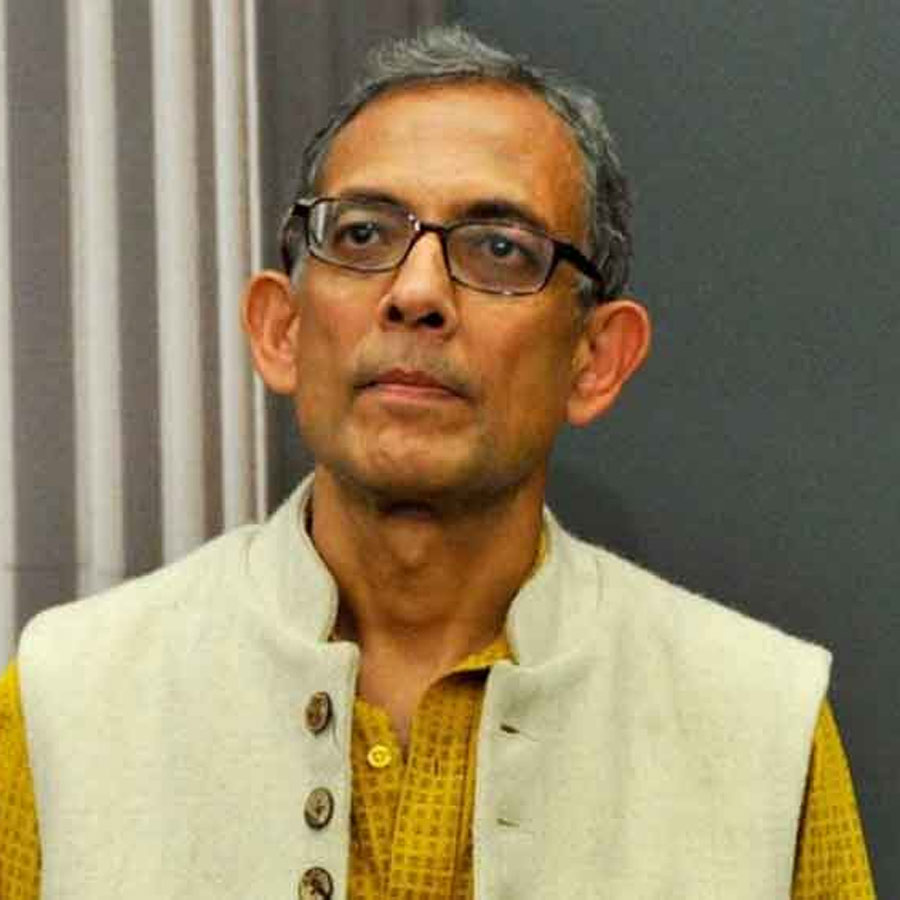 Abhijit Vinayak Banerjee believes that the American Supreme Court may not take any action regarding the Donald Trump's tariff policy