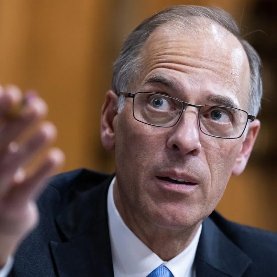 US trade deficit surge rapidly in July 2025 amid Donald Trump's tariff war