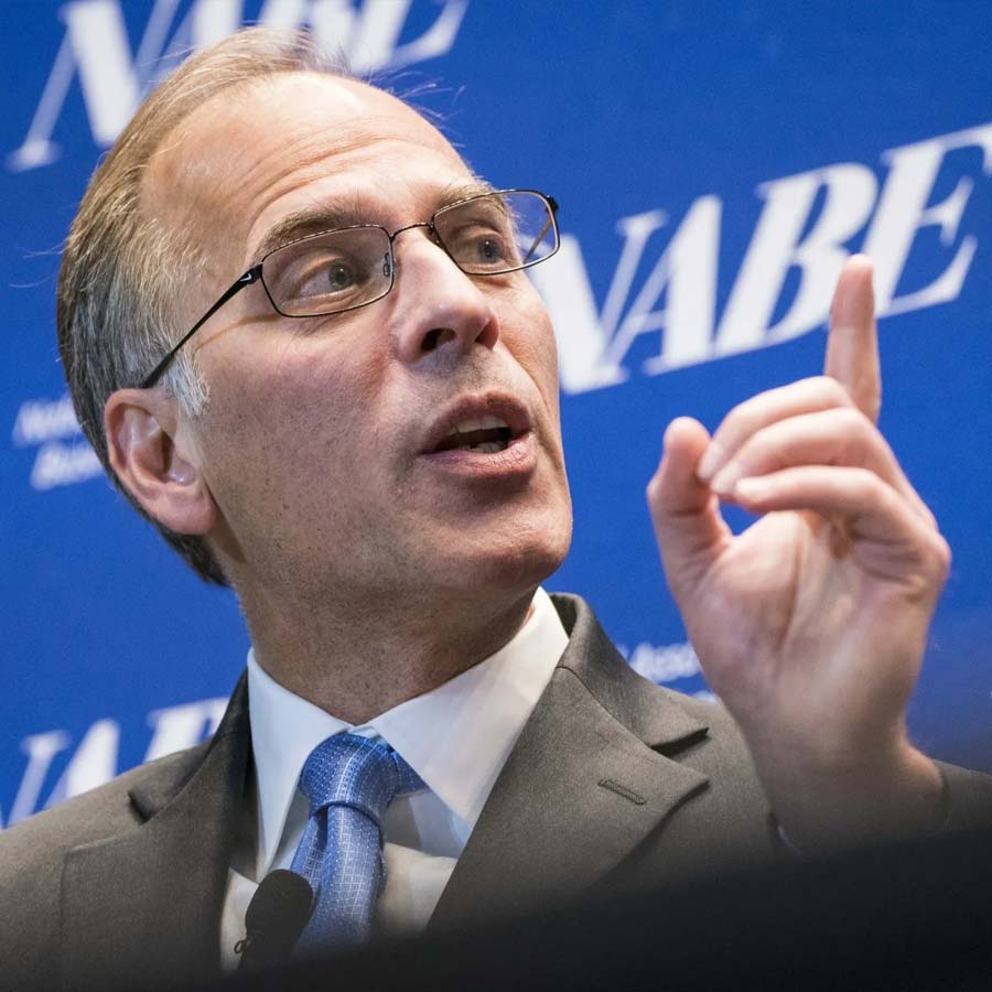 US trade deficit surge rapidly in July 2025 amid Donald Trump's tariff war