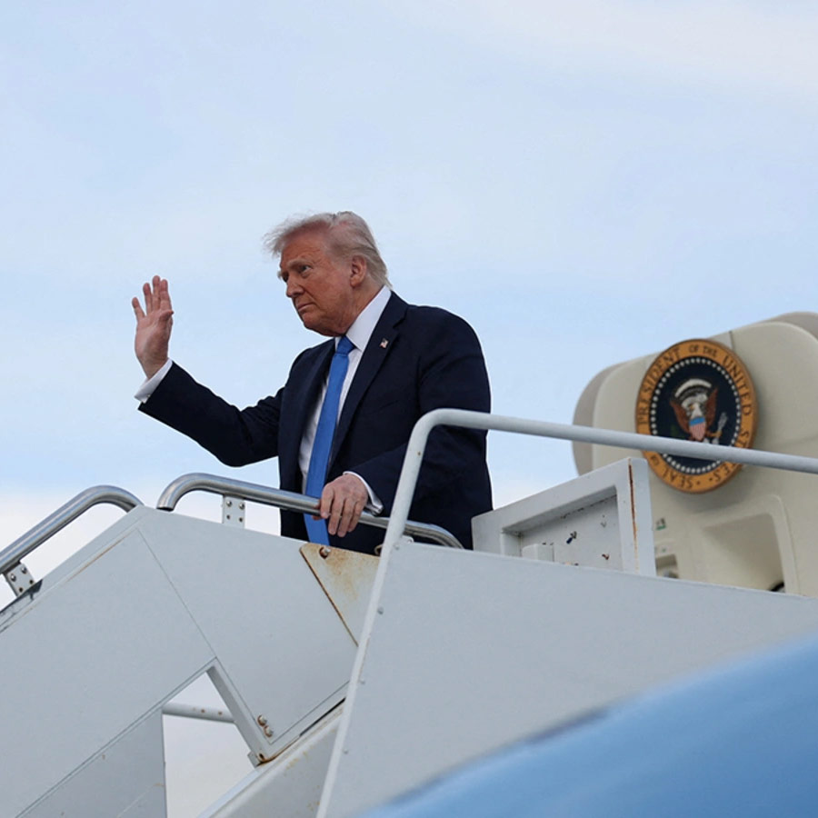 US trade deficit surge rapidly in July 2025 amid Donald Trump's tariff war