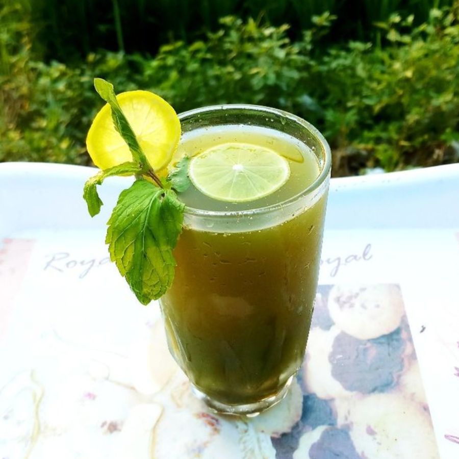 উত্তর ভারতের স্বাদ জলজিরা, জিরে, পুদিনা আর শুকনো আমচুর দিয়ে বানানো, পেট ভরেও হালকা রাখে। 