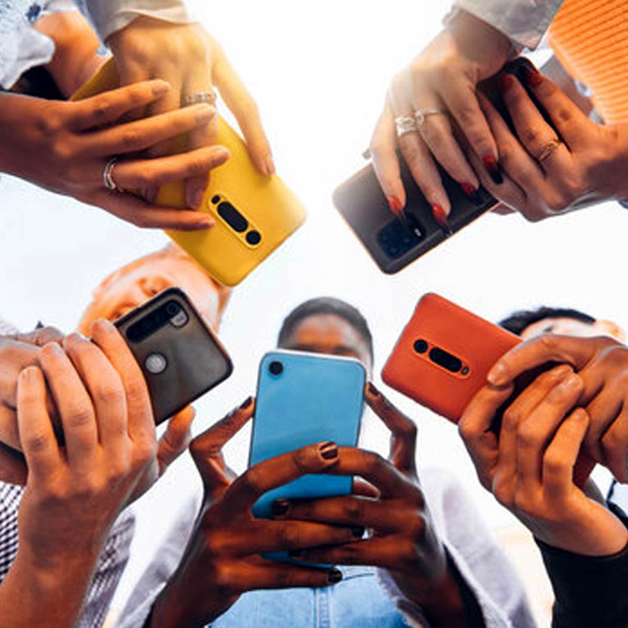 secret Facebook group where thousands of men uploading intimate photos of their own partners