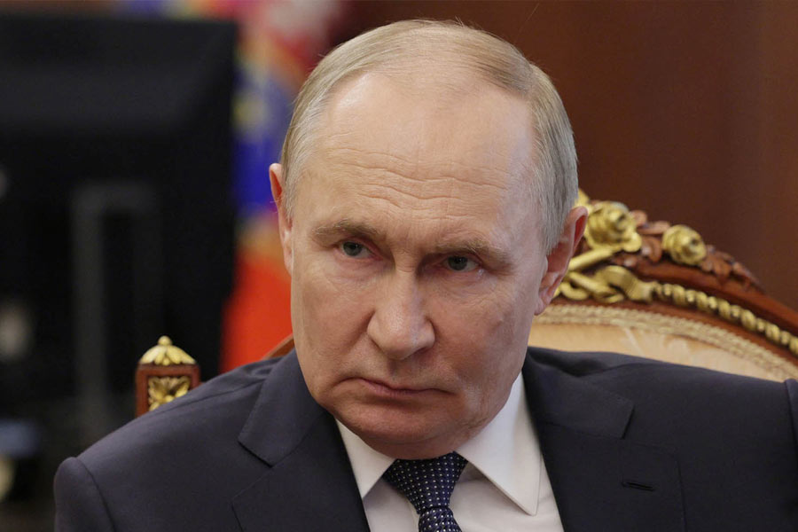 France and Britain wants to secure Ukraine with 10,000 troops, what America is thinking about coalition of the willing