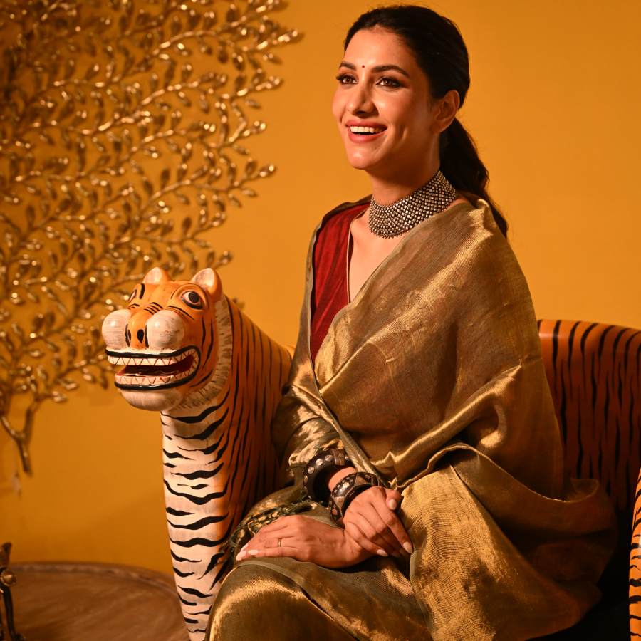 রোজের রুটিনে ত্বকচর্চা বা রূপচর্চার সময় মেলে না রুক্মিণীর।