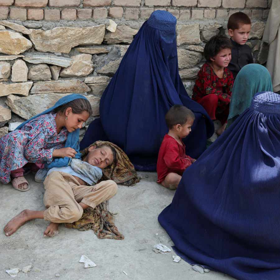 Amid no skin contact rule, WHO asks Taliban government to allow female workers in earthquake-hit Afghanistan dgtl
