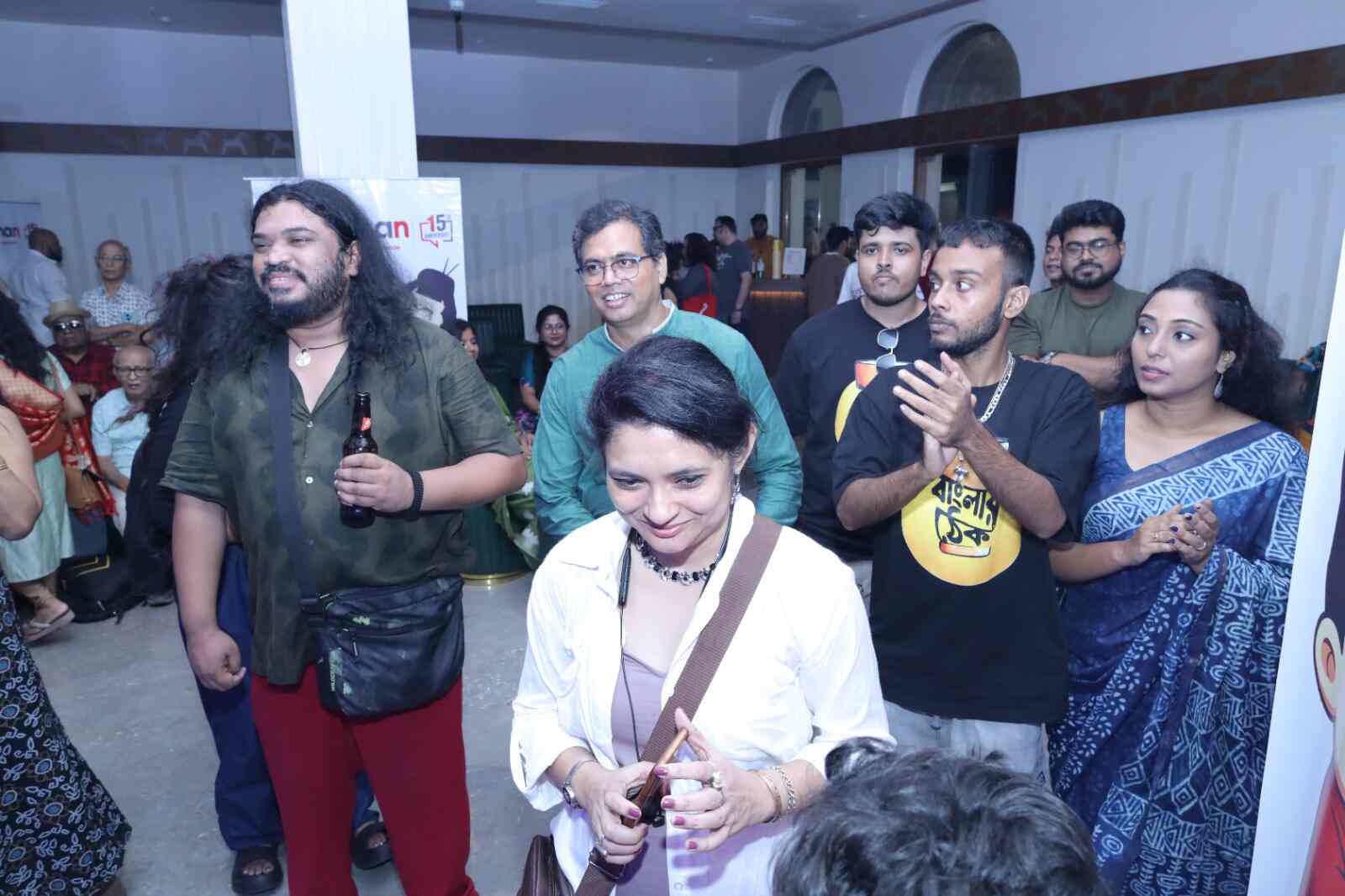 এই আয়োজনের বিষয়ে গাবু ওরফে গৌরব চট্টোপাধ্যায় জানিয়েছিলেন যে তিনি যে ধরনের গান শুনতে পছন্দ করবেন এখন তিনি সেই ধরনের কনসার্ট আয়োজন করছেন। 