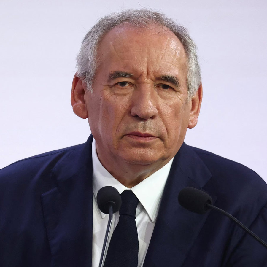 French Government collapsed as PM Francois Bayrou loses No-Confidence Vote dgtl