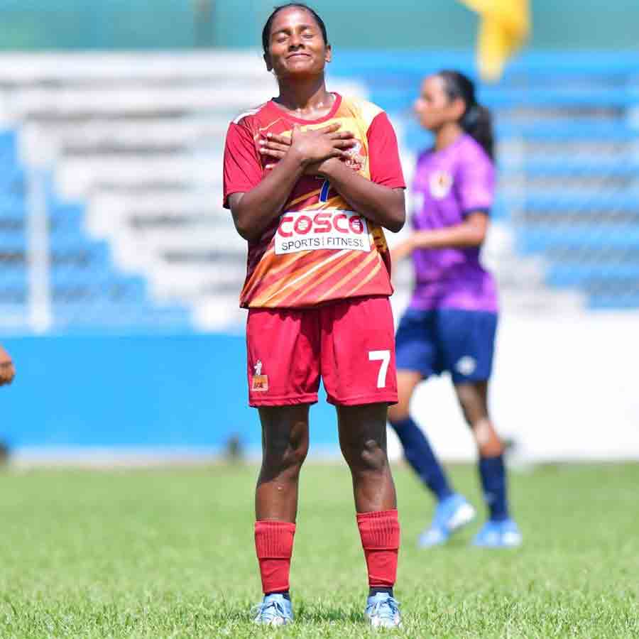 Bengal Football team defeated Railways in women football championship