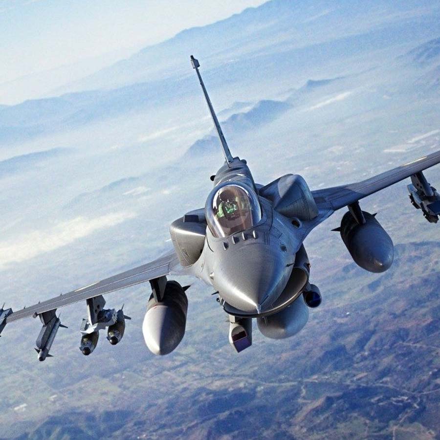 US may strike Caracas drug cartels with F-35 fighter jets which may trigger war with Venezuela 