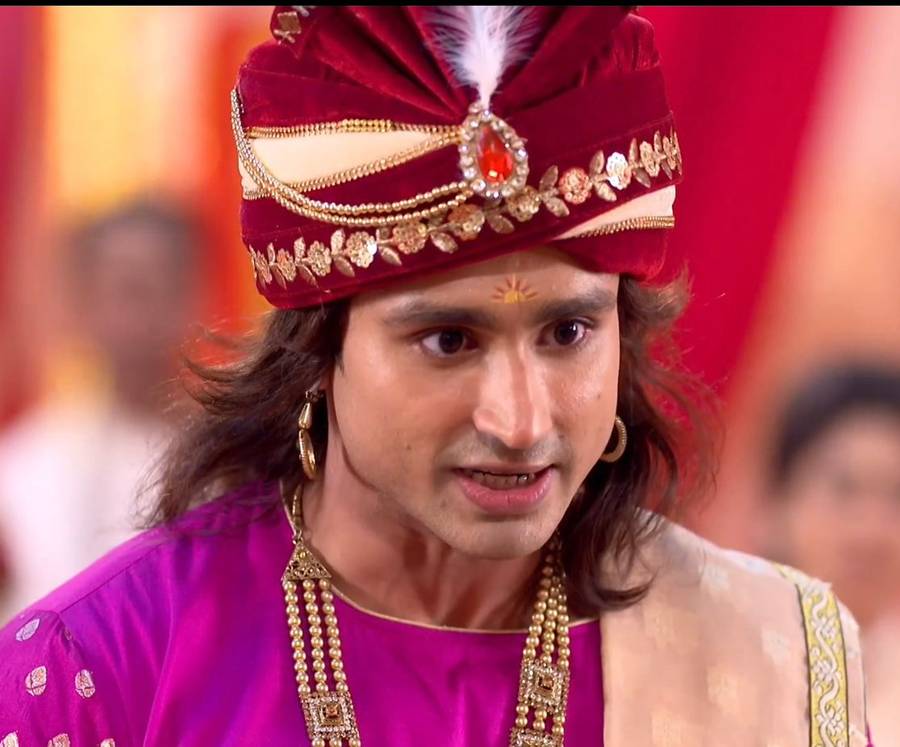 আকাশ আট চ্যানেলে ‘খনার কাহিনি’ ধারাবাহিকে মৃত্যুঞ্জয় ভট্টাচার্য।