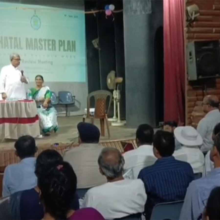 Minister Manas Bhunia reprimanded officials at Ghatal Master Plan meeting DGTLD