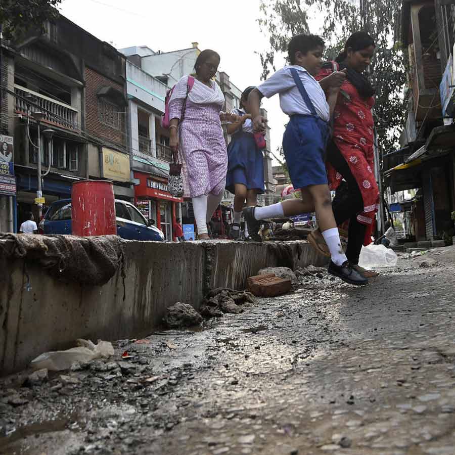 Complaints arise over waterlogged situation in Howrah
