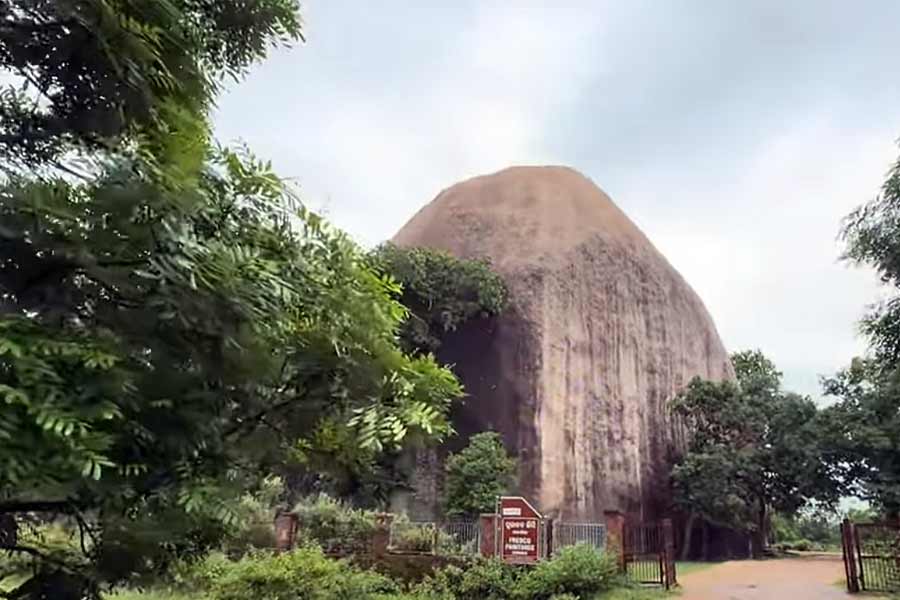 ঘুরে নিন সীতাবিঞ্জিও।