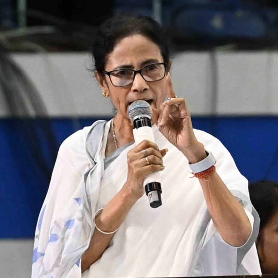 Tet job seekers faced obstacles from TMC leaders while demanding employment to Mamata Banerjee in Jalpaiguri