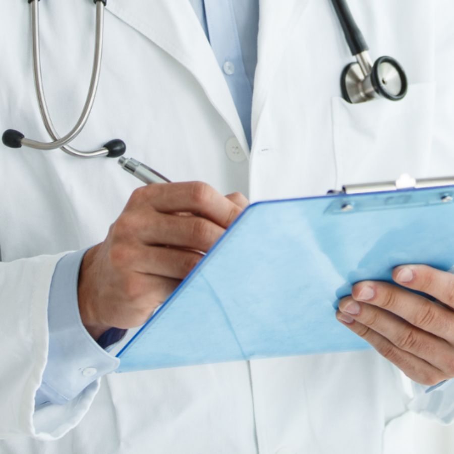 ৮.প্রয়োজনে ডাক্তারের পরামর্শ নিন – যদি দীর্ঘদিন ধরে সমস্যা থাকে, অবহেলা না করে ডাক্তারের সঙ্গে কথা বলুন।