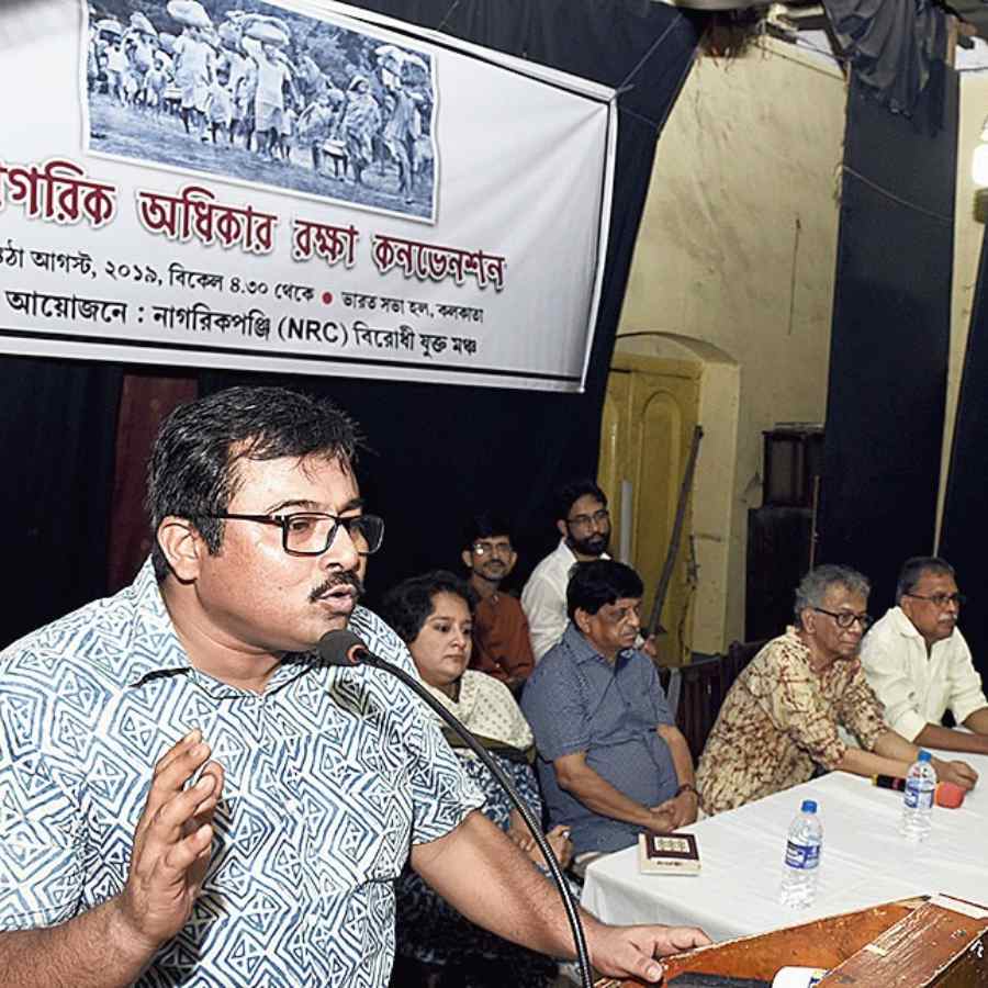 After Kanhaiya & Victor, Prasenjit Bose now on way to Congress, inspired by Rahul Gandhi