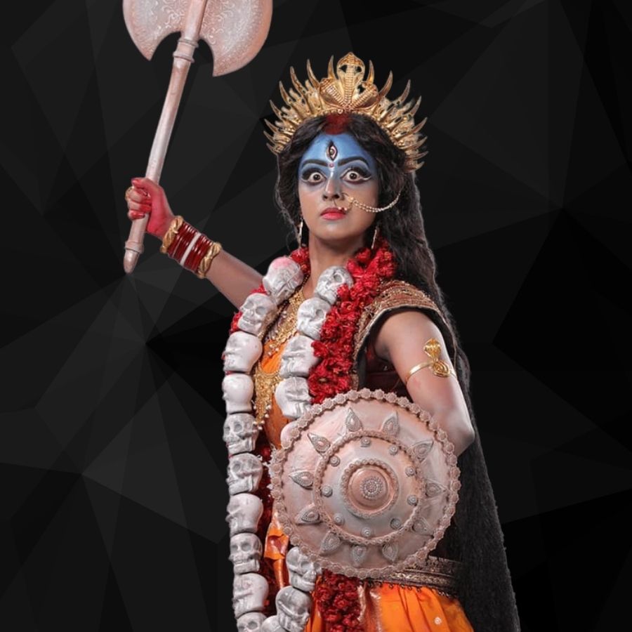 ভদ্রকালী হিসেবে জ়ি বাংলার পর্দায় দেখা যাবে ‘পরিণীতা’র নায়িকা ঈশানি চট্টোপাধ্যায়কে। 